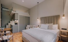 Sanrocco Suites -Corfu Town Luxury Apartments